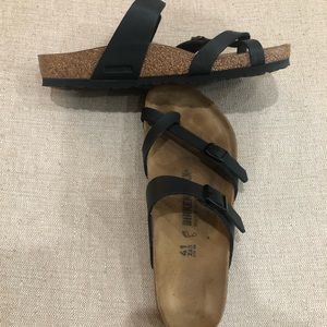 Birkenstock Mayari size 41 (women’s 10, men’s 8)
